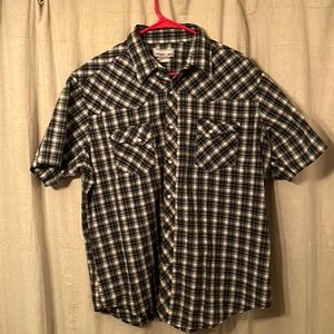 Wrangler, pearl snap shirt